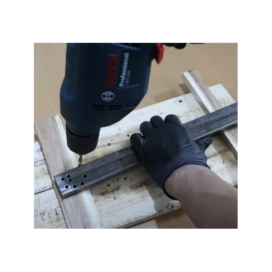 BOSCH GBM 400 Professional Drill. Screwdriver. Metal/Plastic/Wood. 400W.