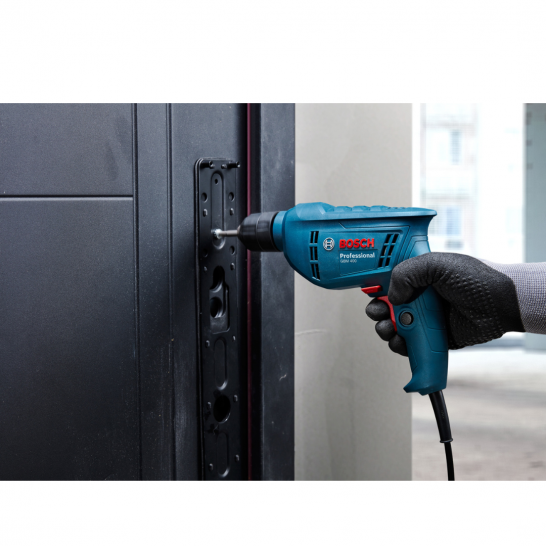 BOSCH GBM 400 Professional Drill. Screwdriver. Metal/Plastic/Wood. 400W.