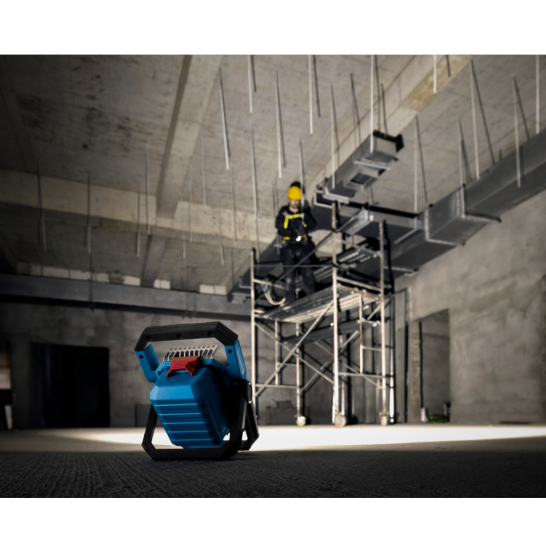 BOSCH GLI 18V-3000 Professional Cordless Work Lamp. Jobsite Light. 3000lumens. IP64. Flood Light