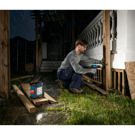 BOSCH GLI 18V-3000 Professional Cordless Work Lamp. Jobsite Light. 3000lumens. IP64. Flood Light