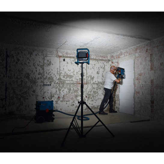 BOSCH GLI 18V-5000 Professional Cordless Work Lamp. Jobsite Light. 5000lumens. IP54. Magnetic Flood Light