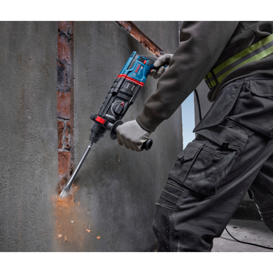 BOSCH GBH 2-26 Professional Rotary Hammer Drill With SDS-Plus. 800W Motor. [Replacement for GBH 2-26RE]