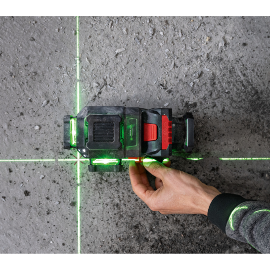 BOSCH GLL 18V-120-33CG PRO Cordless Line Laser 35mtr working range. Green Laser [Bare Unit]